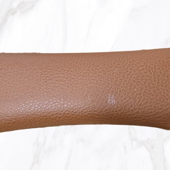 Ray-Ban Chromance (Black) & Standard (Tan) Hard Cases, Pair - Picture 6 of 7